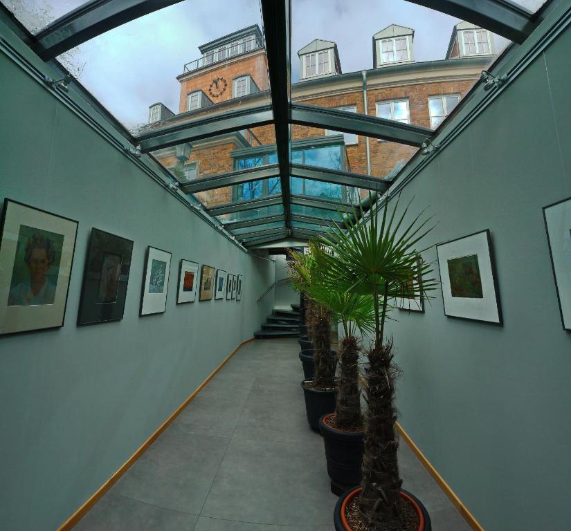 Hotel Hafenresidenz ชตราลซุนด์ ภายนอก รูปภาพ