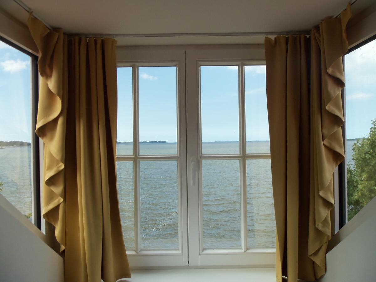 Hotel Hafenresidenz ชตราลซุนด์ ภายนอก รูปภาพ